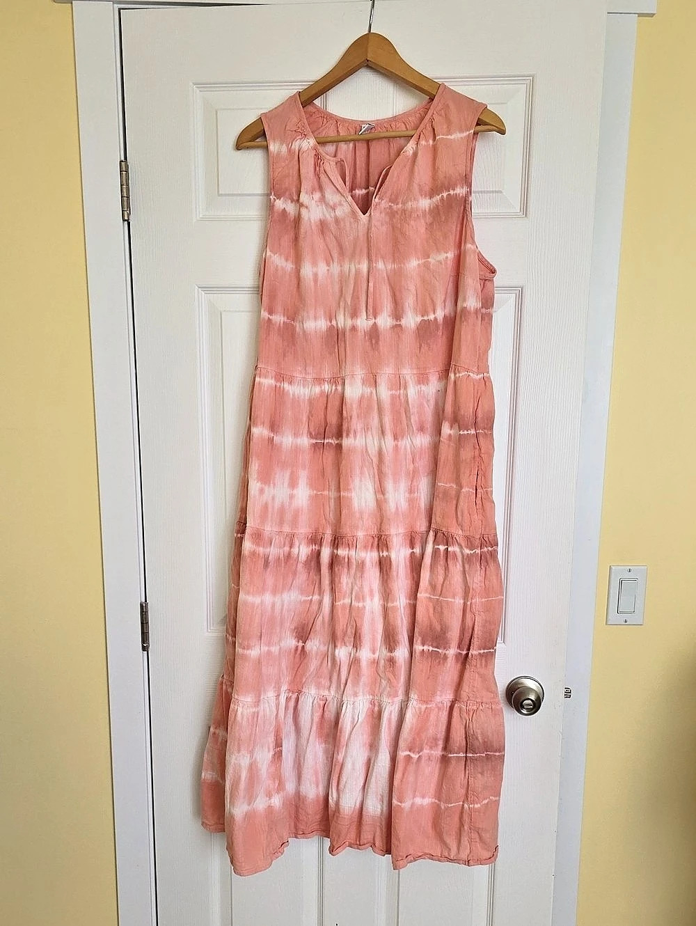 Old Navy Tie-Dye Midi Dress in Peach